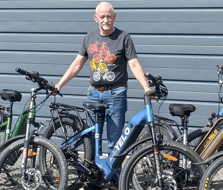 MY0820-Agent-photos-for-website-1080x1080-Tony-Ward 1